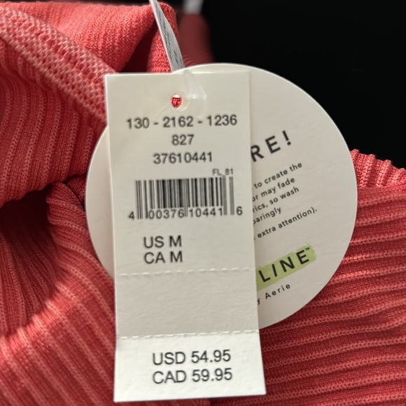 Cropped workout top - Picture 2 of 2